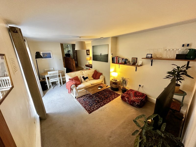 Double Room in Tooting Broadway - student accommodation in Tooting Broadway - img_1