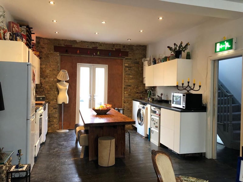 Double room in trendy, central Brixton pad - student accommodation in Brixton - img_5