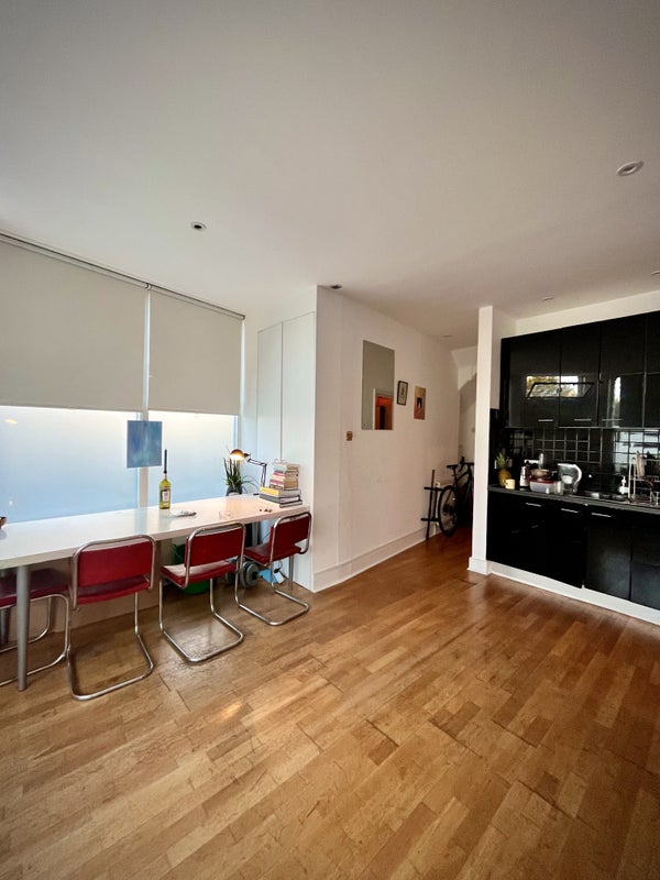 Double room in two bed flat off lordship lane. - student accommodation in East Dulwich - img_3