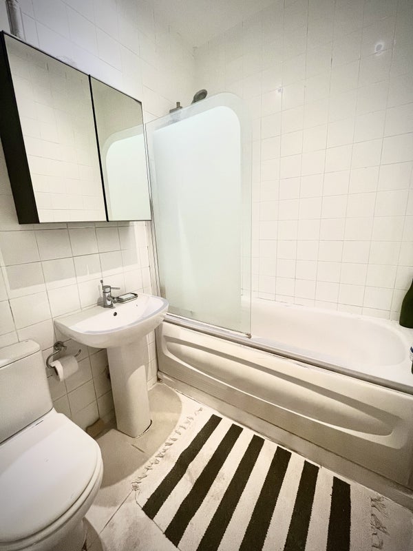 Double room in two bed flat off lordship lane. - student accommodation in East Dulwich - img_4