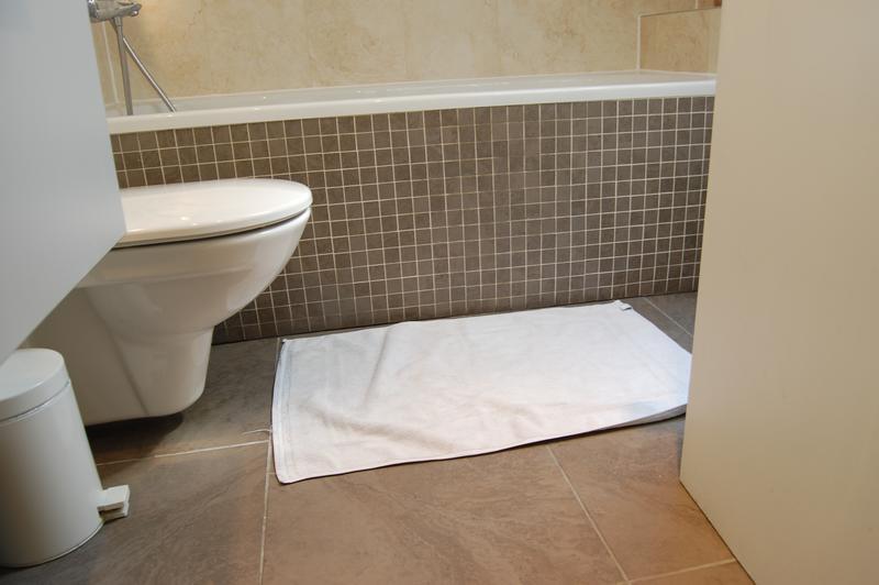 Double room, lovely top floor flat, Belsize Park - student accommodation in Belsize Park - img_6