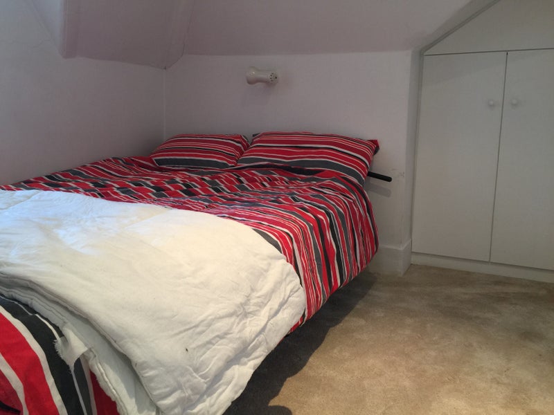 Double room, lovely top floor flat, Belsize Park - student accommodation in Belsize Park - img_2