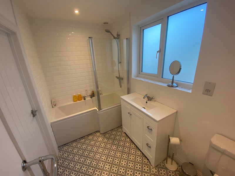 Double room - **may be available sooner** - student accommodation in Hitchin - img_6