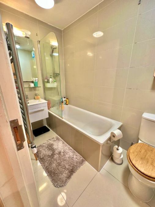 *Double Room - Penthouse - Central London* - student accommodation in King's Cross - img_9