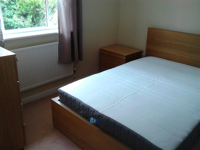 Double Room, Pets Considered - student accommodation in Bradford - img_2