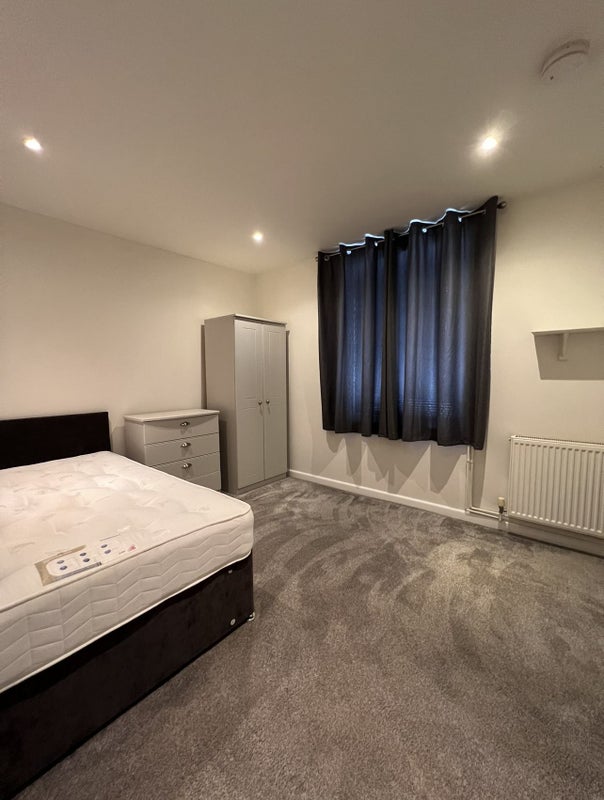 Double Room - Quiet Hmo Off Ashley Road, Parkstone - student accommodation in Branksome - img_2