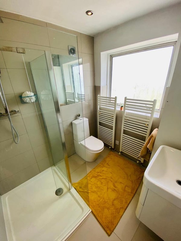  Double room (single use) in Hanger Lane– Zone 3 - student accommodation in Hanger Lane - img_7