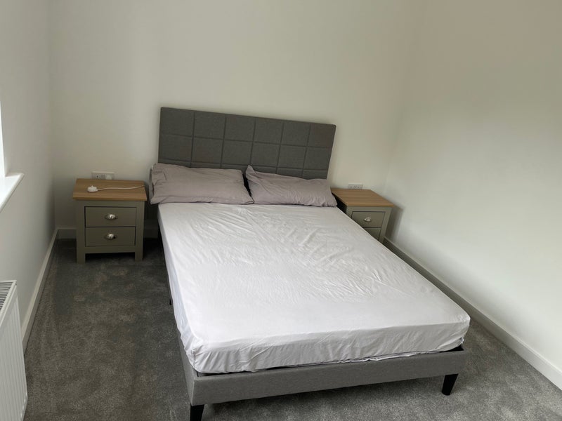 Double Room to let new build house in Chichester - student accommodation in Tangmere