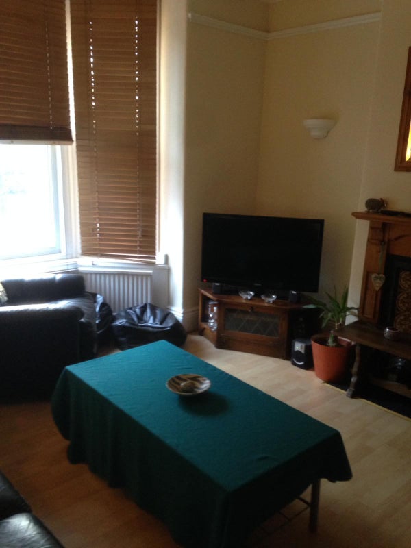 Double Room To Let S11 £320 pcm + bills - student accommodation in Sheffield - img_6