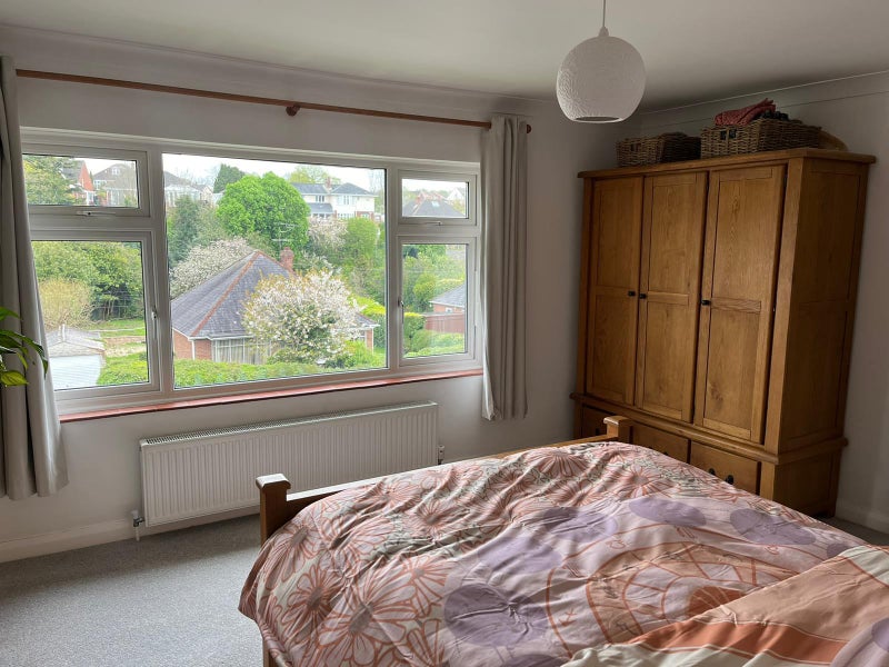 Double room to rent in family house - student accommodation in Exeter