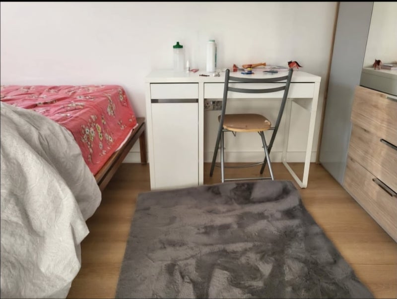 Double Room to rent near Hospital - student accommodation in Basingstoke