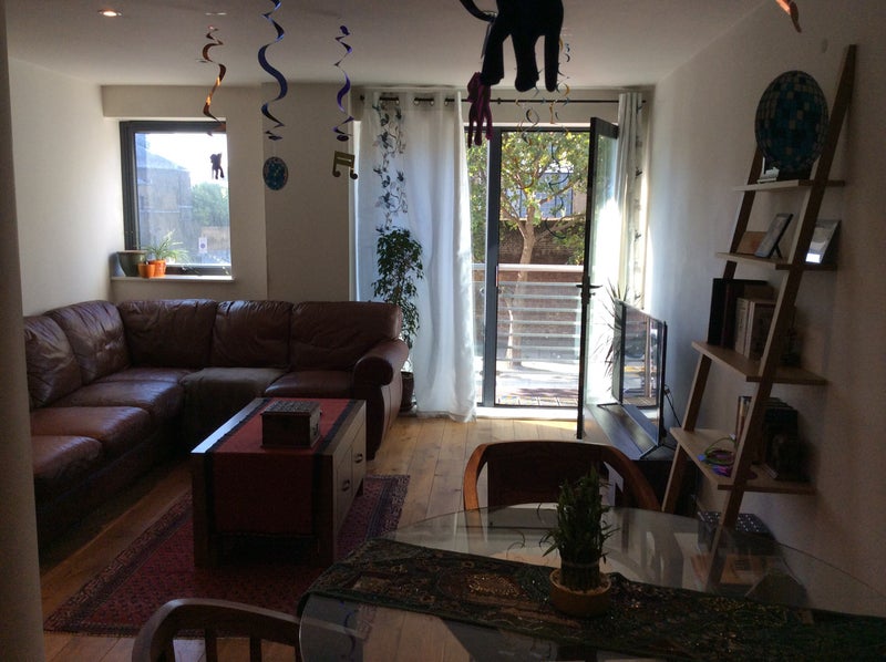 Double Room with own bathroom - student accommodation in London E1W - img_3