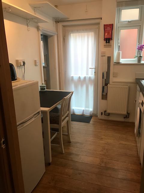 Double room with own kitchen & shower room Mon-Fri - student accommodation in Bournemouth - img_3