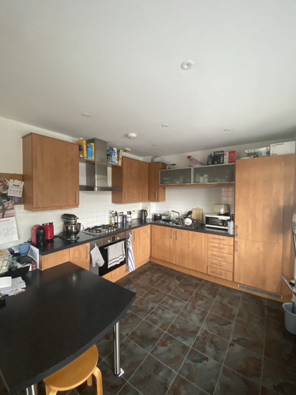 Double room with private bathroom on quiet estate - student accommodation in Northfield - img_1