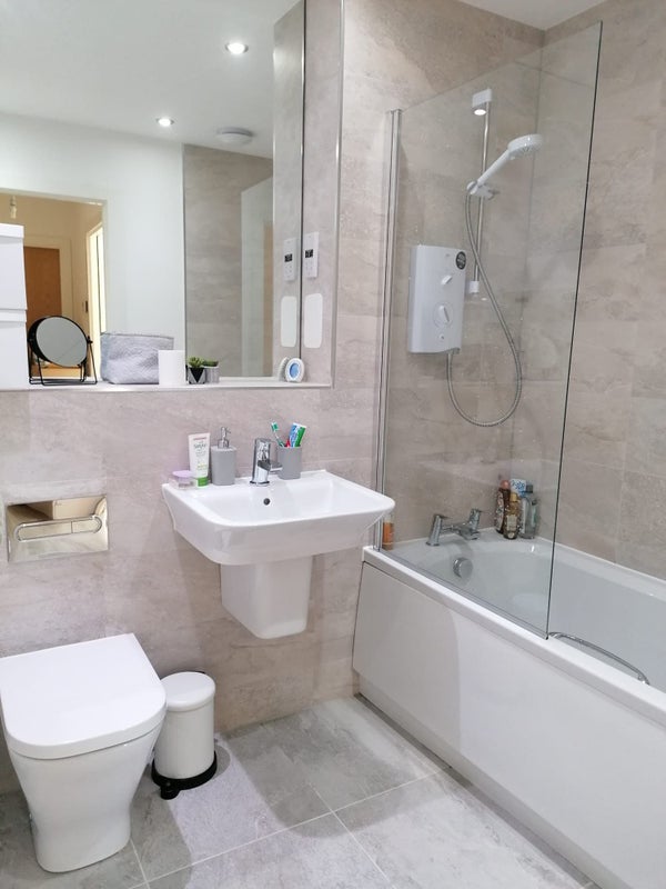 Double room with private bathroom - student accommodation in Edinburgh - img_4