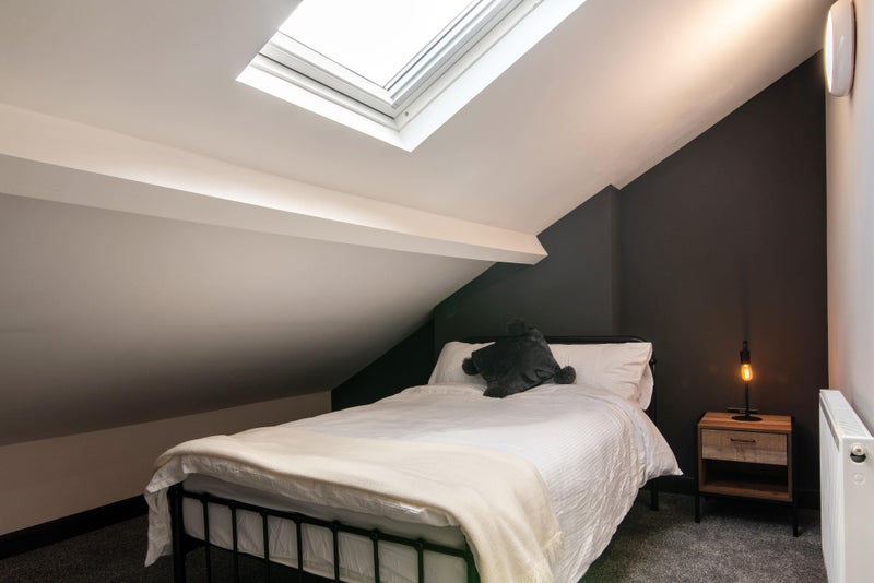 Double Room You Wouldn't Want To Miss!! - student accommodation in Netherfield - img_5