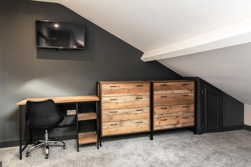 Double Room You Wouldn't Want To Miss!! - student accommodation in Netherfield - img_8