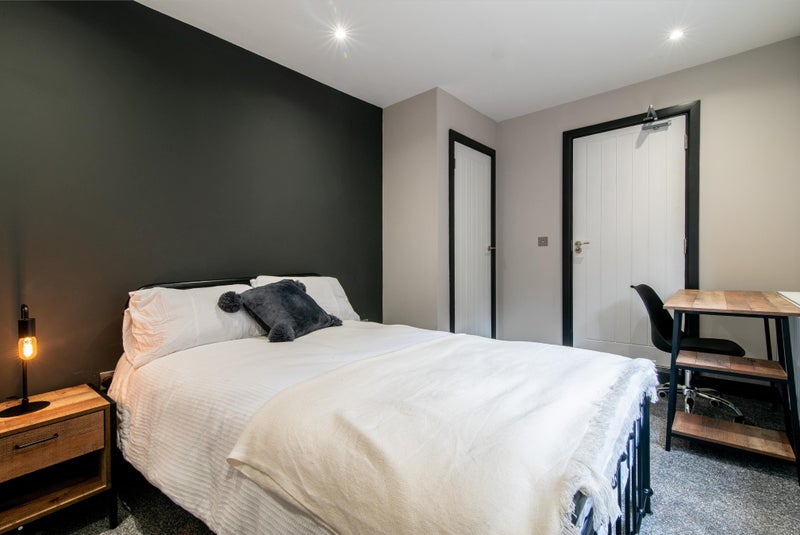 Double Room You Wouldn't Want To Miss!! - student accommodation in Netherfield - img_2
