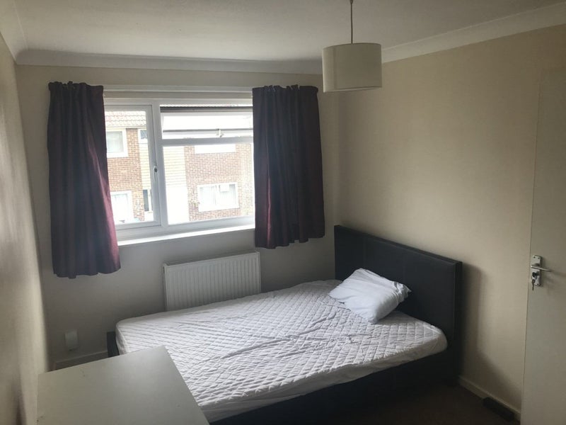 Double room - student accommodation in Bracknell - img_5