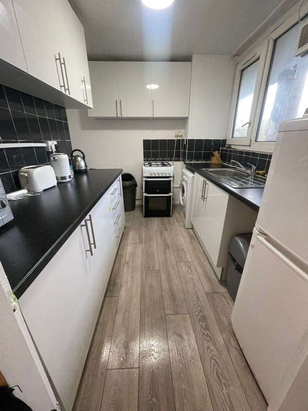 Double Room - student accommodation in Putney - img_2