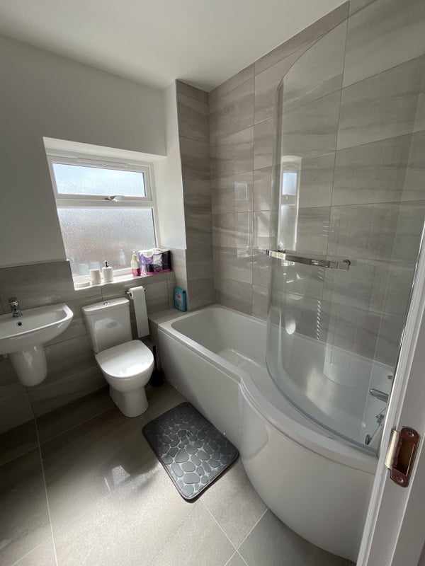 Double Room - student accommodation in Walsall - img_7