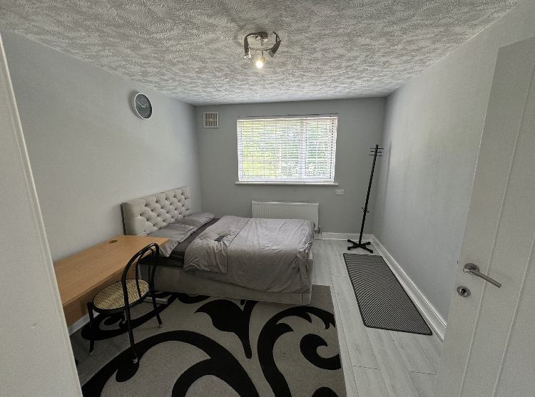 Available now. student accommodation in Sheldon - img_1