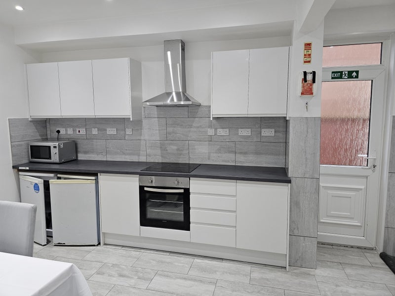 Double Rooms available to Let in 79  Granville Rd - student accommodation in Liverpool - img_4