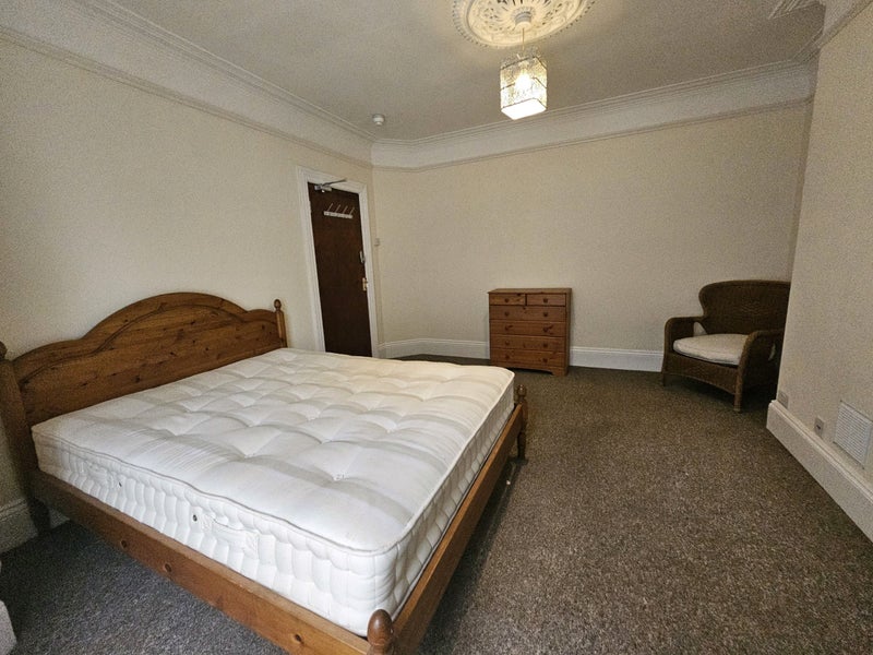Double rooms in professional shared house - student accommodation in Yeovil - img_2