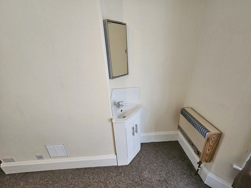 Double rooms in professional shared house - student accommodation in Yeovil - img_4