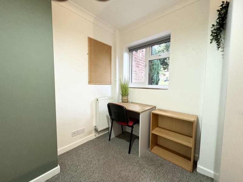 Double Rooms, Soon to be Refurbished - Stanmore - student accommodation in Winchester - img_7