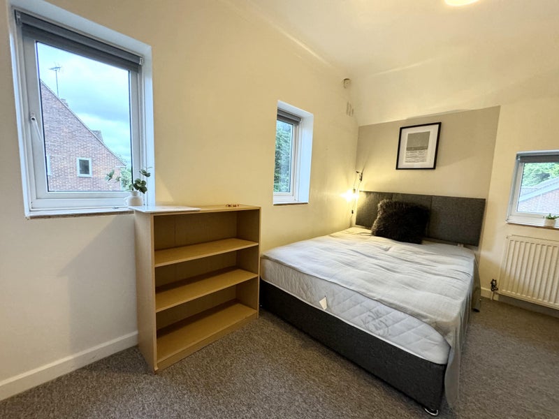 Double Rooms, Soon to be Refurbished - Stanmore - student accommodation in Winchester - img_9