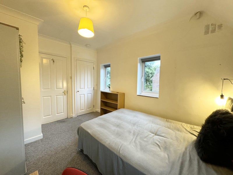 Double Rooms, Soon to be Refurbished - Stanmore - student accommodation in Winchester - img_11
