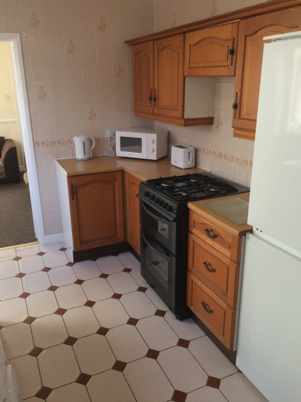 Double rooms to rent in city centre next to train - student accommodation in Peterborough - img_6