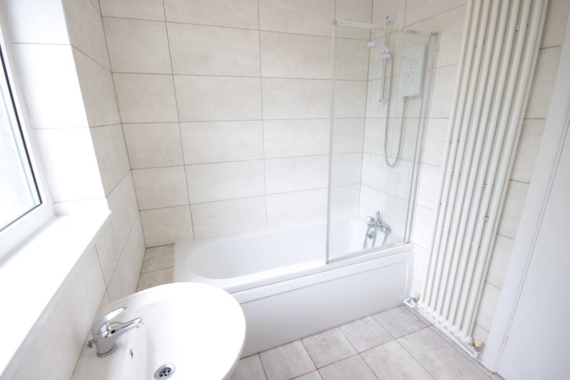 Double Rooms To Rent // Pendrill Street//Hu5 - student accommodation in Hull - img_4
