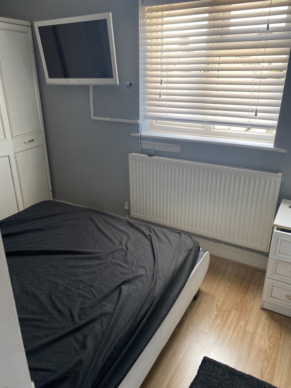 Double rooms to rent - student accommodation in Slough - img_8