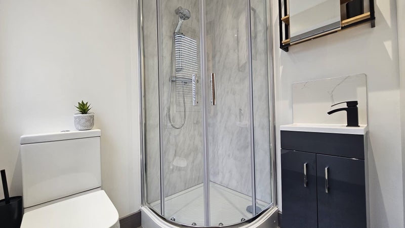 Double Rooms With Ensuite Available - student accommodation in Castleford - img_12