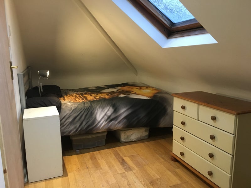 Double Rooms - student accommodation in Poole - img_6