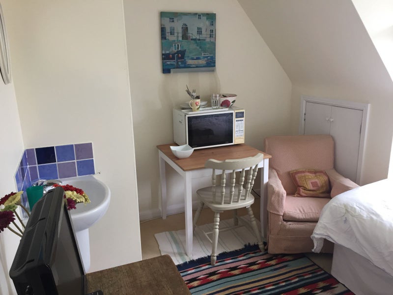 Double self contained room available 05.08.24Mon-F - student accommodation in Hartley Wintney - img_2