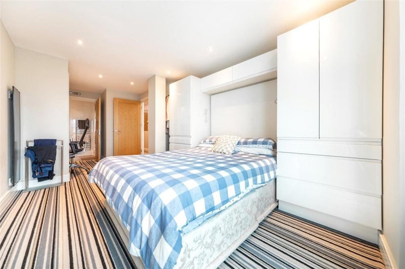 Duplex Penthouse Apartment views of big ben - student accommodation in London SE1 - img_1