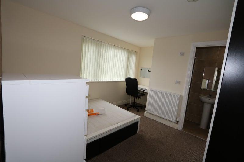 Dysart Close – 4 bed 4 bathroom - Bills Included - student accommodation in Coventry - img_4