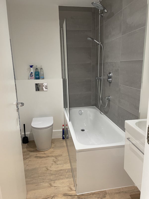 E6 Bright Double Room | Furnished | New | BillsInc - student accommodation in London E6 - img_5