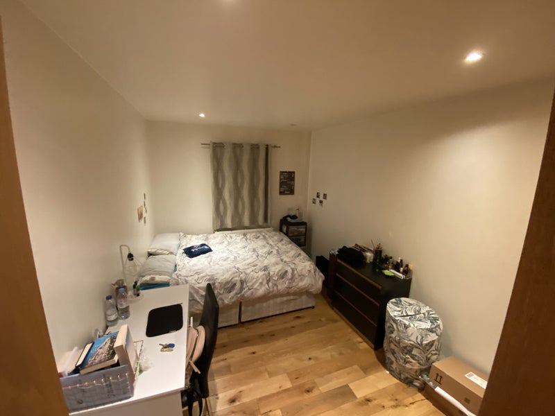 Elegant - 3 Bedroom Flat In Ealing Broadway - student accommodation in Ealing - img_3