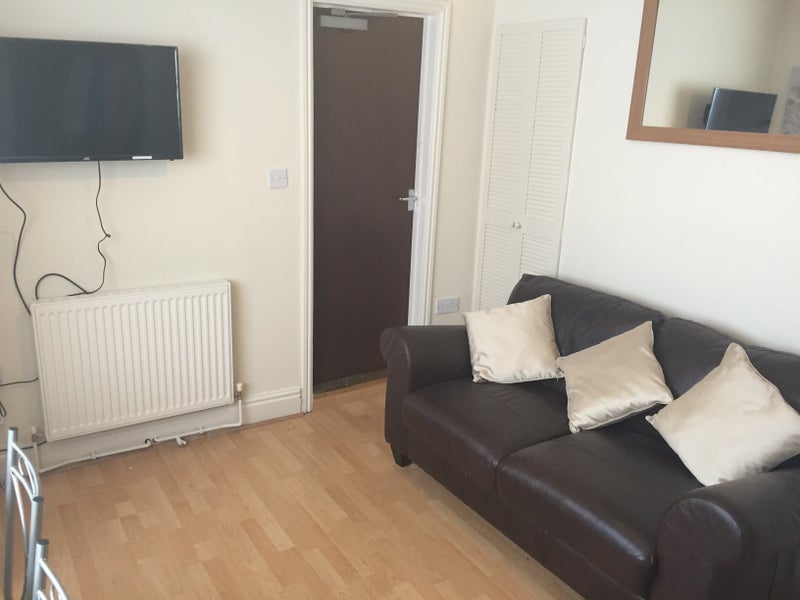 House in Hull - student accommodation in Hull - img_3