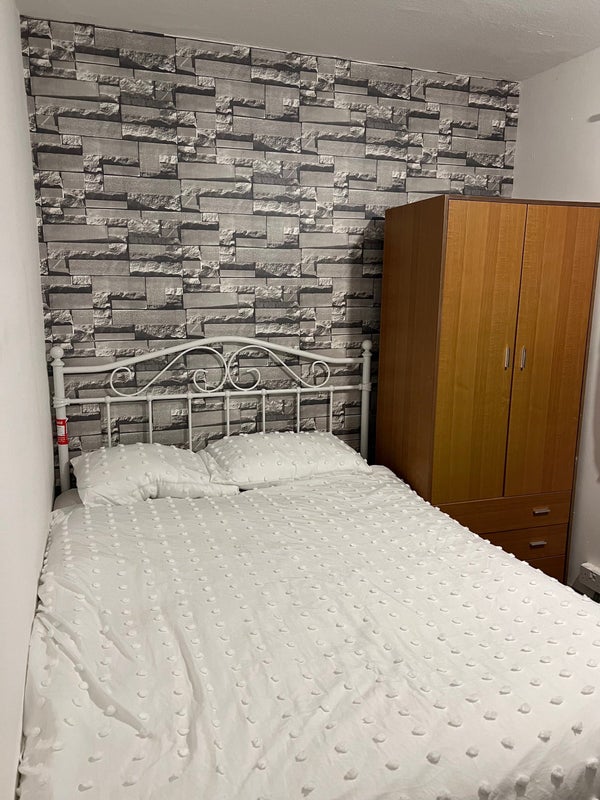 Ensuit and non ensuit rooms - student accommodation in Northampton - img_4