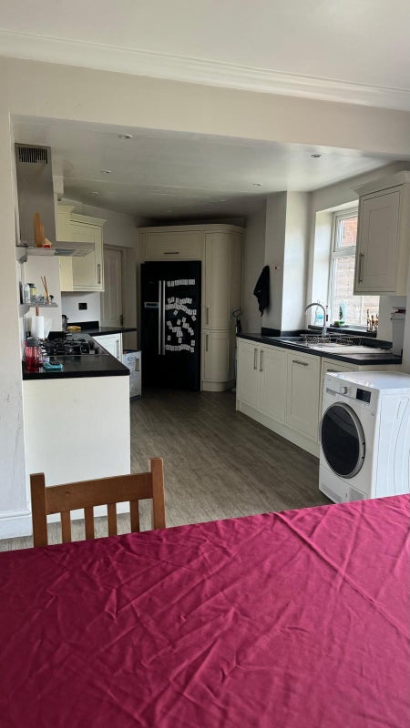 En-suite double bedroom only inc of bills - student accommodation in Birstall - img_3