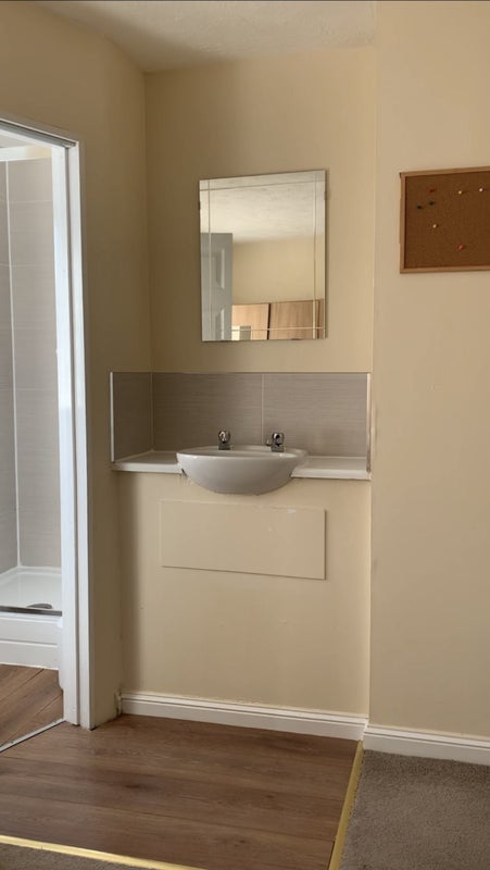*En-Suite Double Room For Students* - student accommodation in Buckingham - img_3