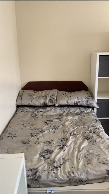 *En-Suite Double Room For Students* - student accommodation in Buckingham - img_2