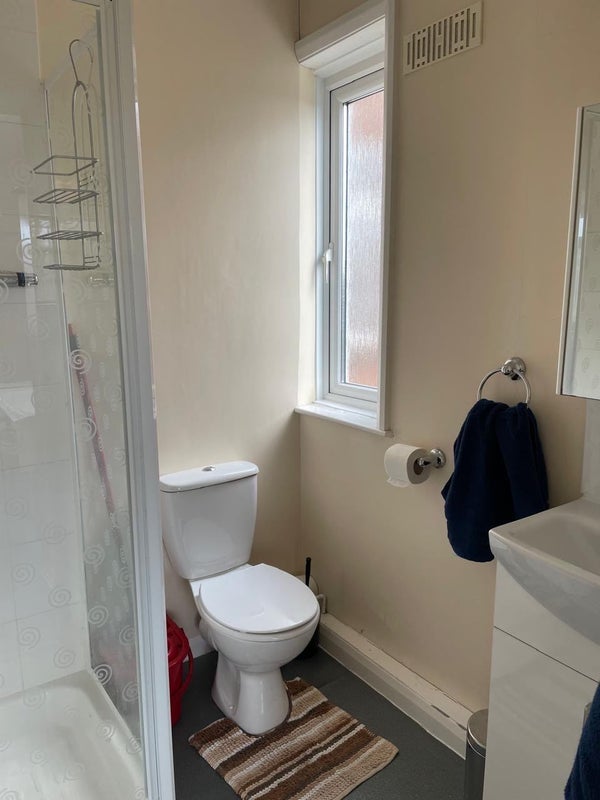 Ensuite furnished student rooms for 24-25 - student accommodation in Exeter - img_6