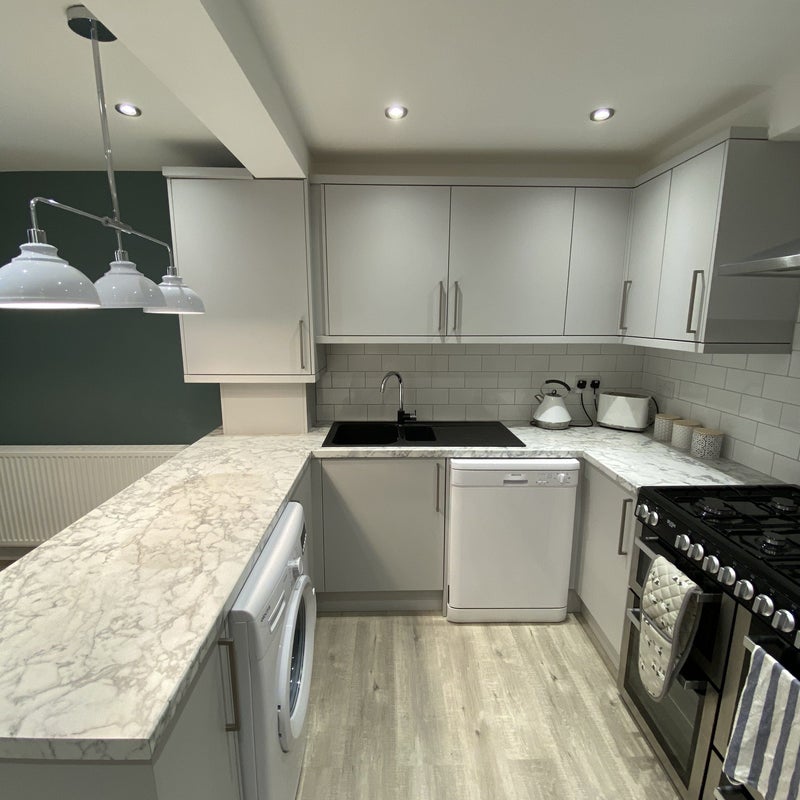 Ensuite room available from 1st October - student accommodation in Bramley - img_2