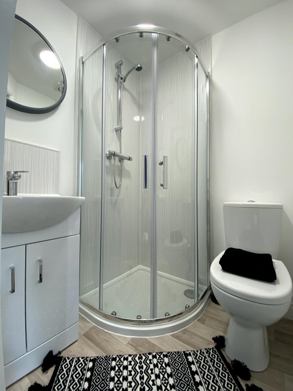 Ensuite room available from 1st October - student accommodation in Bramley - img_4